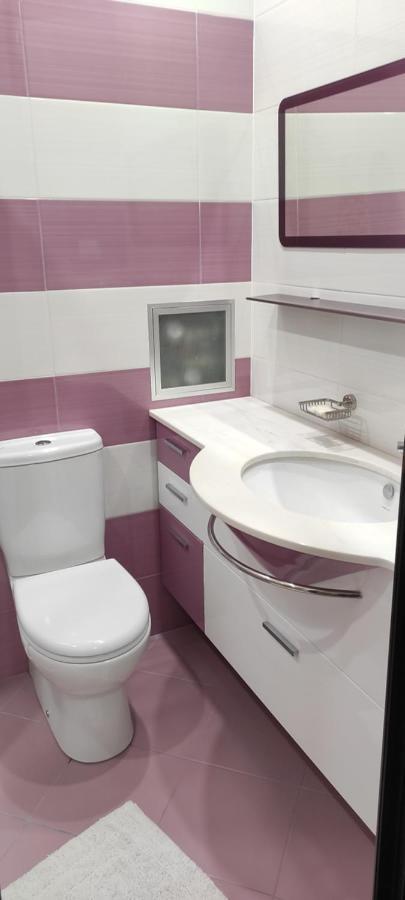 Appartamento Apartament Kostov Sliven Esterno foto